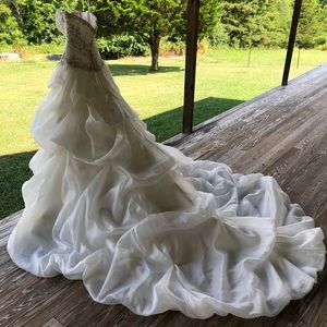 Wedding dress